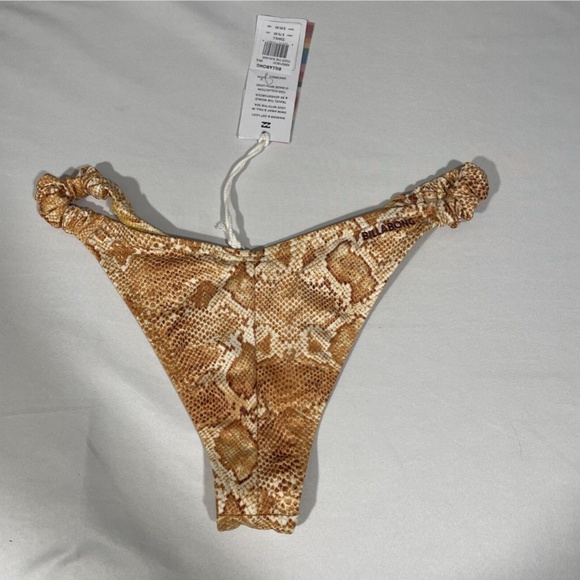 NWT Billabong x‎ Sincerely Jules [ Small ] Over The Sun Hike Bikini Bottoms - Picture 9 of 11